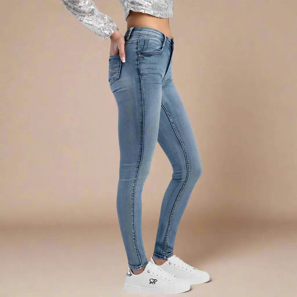 Mila Rose - Skinny Jean with Back Pocket Embroidery - Light Vintage